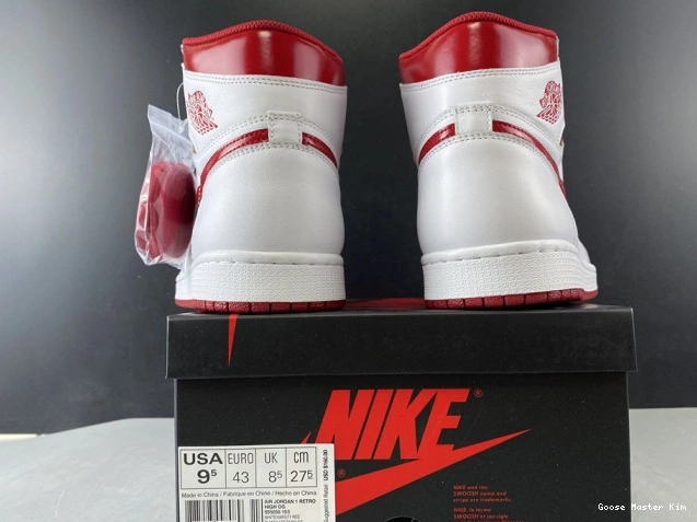 Air Jordan (2017) 555088-103 1 Retro Metallic Red 0820